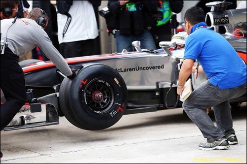 Прототипы новых шин Pirelli на машине Дженсона Баттона
