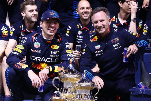 Макс Ферстаппен и Кристиан Хорнер после победы в Бахрейне, фото пресс-службы Red Bull