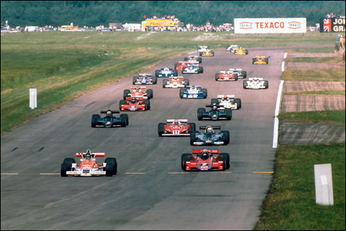 Гран При Великобритании'77: старт