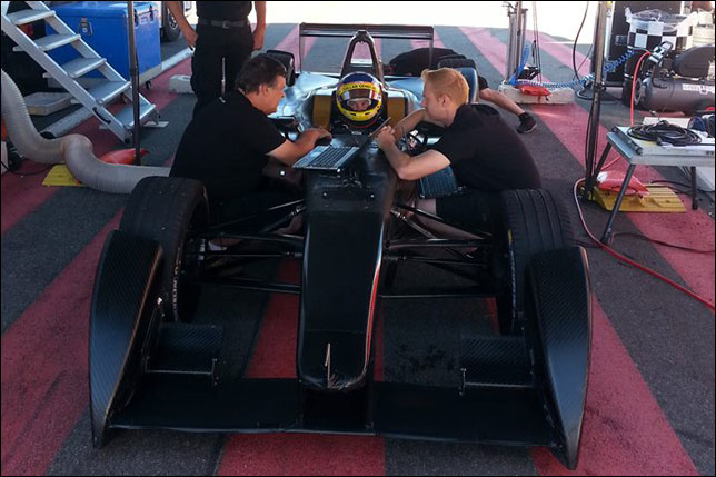 Жак Вильнёв на тестах Формулы E, фото пресс-службы Venturi