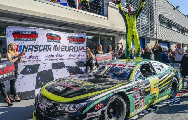 Жак Вильнёв выиграл гонку EuroNASCAR в Италии