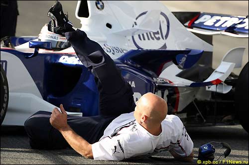 Инцидент в боксах BMW Sauber
