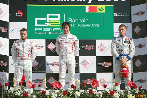 Подиум первой гонки в Бахрейне