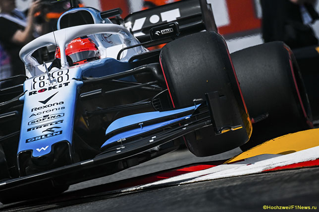 Роберт Кубица за рулём Williams FW42 на трассе в Монако