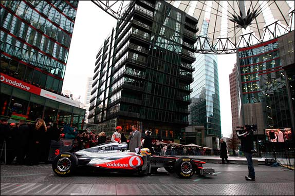Презентация McLaren в 2011-м