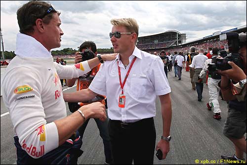 Бывшие напарники по McLaren, Дэвид Култхард и Мика Хаккинен в Хоккенхайме