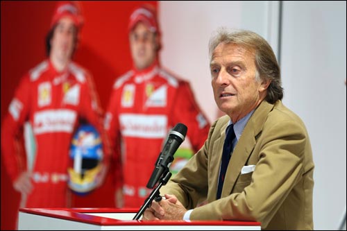 Лука ди Монтеземоло на открытии нового музея Ferrari в Маранелло
