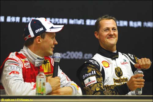 Гонка чемпионов 2009: Матиас Экстрём и Михаэль Шумахер