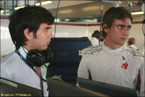Участники молодёжных тестов Sauber - Серхио Перес и Эстебан Гутьеррес