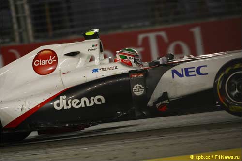 Серхио Перес на трассе Гран При Сингапура