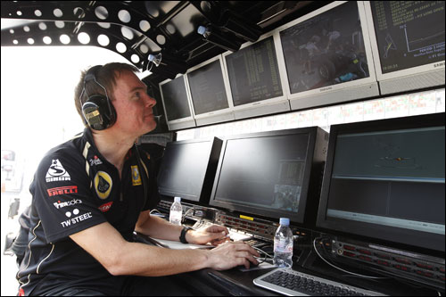 Гоночный директор Lotus Renault GP Алан Пермейн