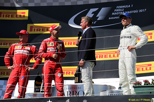 Дэвид Култхард берёт интервью у гонщиков Ferrari и Валттери Боттаса после финиша Гран При Венгрии