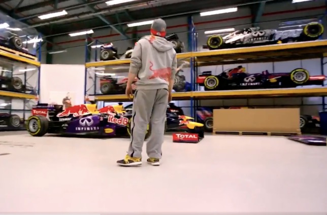 Кадр из ролика Red Bull Racing