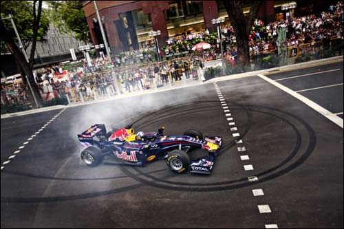 Шоу Red Bull Speed Jam в Сингапуре
