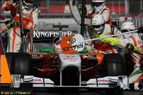 В среду команда Force India отрабатывала пит-стопы