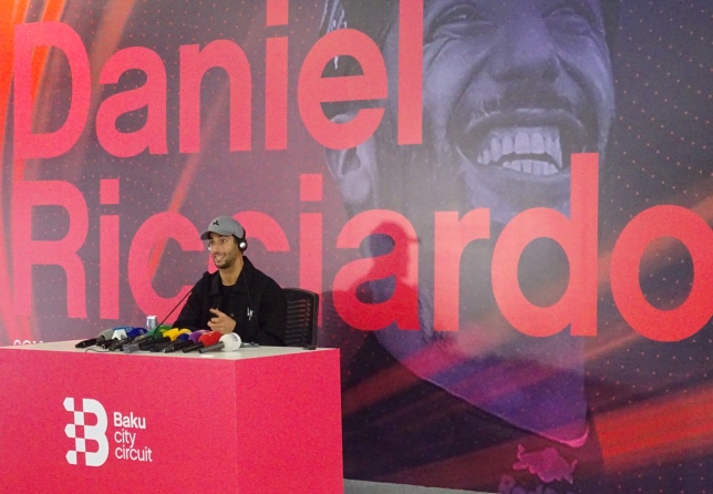 Даниэль Риккардо на пресс-конференции в паддоке Baku City Circuit