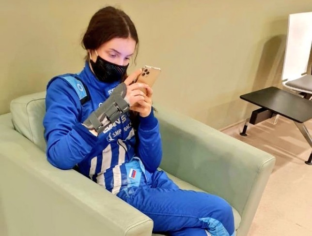 Ирина Сидоркова после третьей гонки в Абу-Даби, фото из Twitter гонщицы