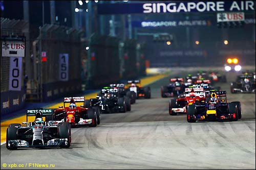 Старт Гран При Сингапура 2014