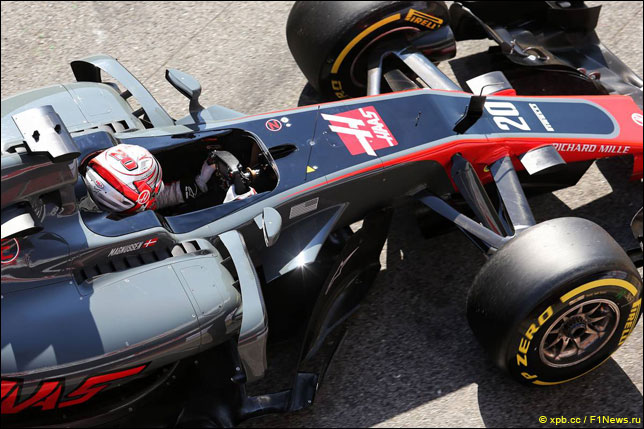 Кевин Магнуссен за рулем Haas F1