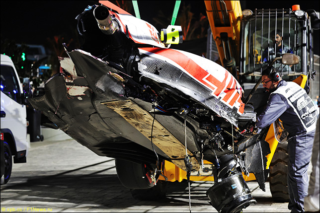 Машина Мика Шумахера после вчерашней аварии