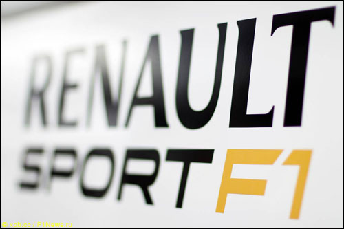 Логотип Renault Sport F1