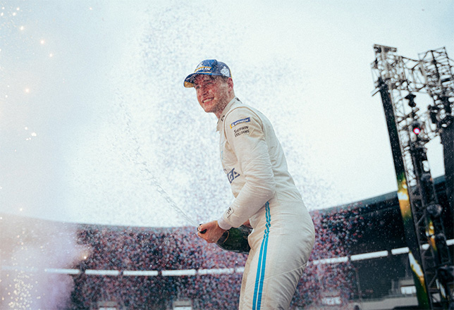 Стоффель Вандорн – чемпион Формулы E 2022 года, фото пресс-службы Mercedes EQ