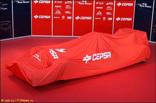 Презентация машины Toro Rosso