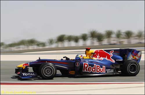 Себастьян Феттель на трассе Гран При Бахрейна