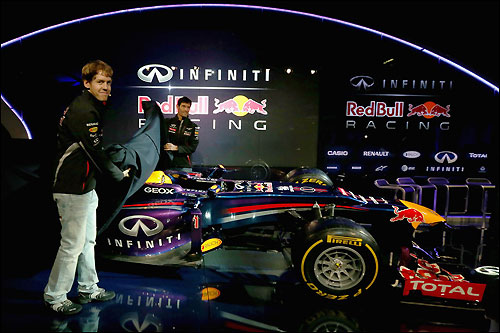 Себастьян Феттель и Марк Уэббер на презентации новой машины Red Bull Racing