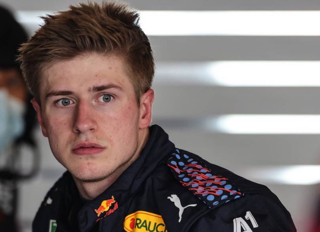 Формула 2: В Red Bull отстранили Юри Випса от гонок 
