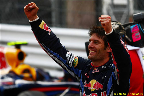 Марк Уэббер празднует победу в Гран При Монако (2010)