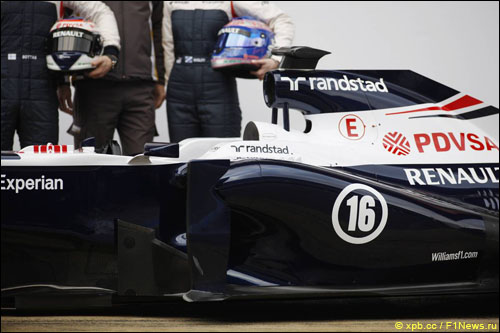 Логотипы Randstad на машине Williams FW35