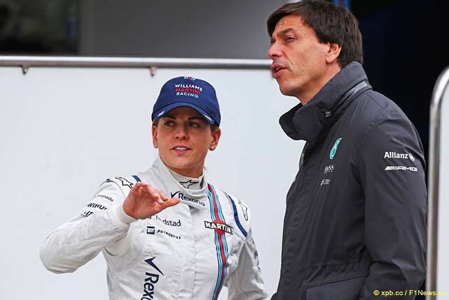 Тото Вольфф, директор Mercedes Motorsport, и его супруга Сьюзи, тест-пилот Williams