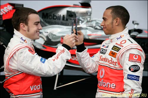 Презентация McLaren. Фернандо Алонсо и Льюис Хэмилтон