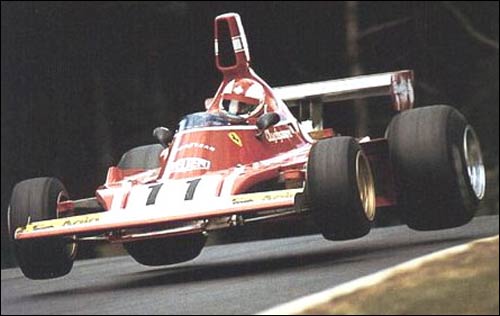 Победитель Гран При Германии 1974 года Клей Регаццони 
