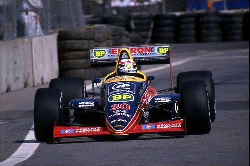 Филипп Альо на пути к седьмому месту в Гран При США-Детройт 1988 года