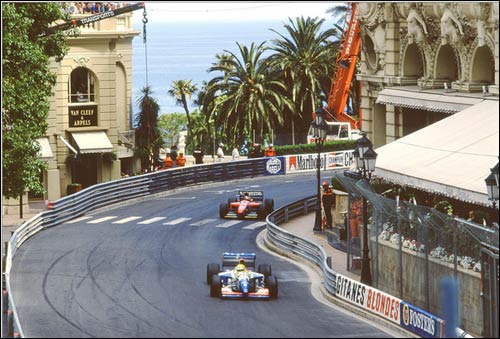 Arrows впереди Ferrari в Монако? Бывало и такое. Кристиан Фиттипальди и Герхард Бергер в гонке 1994 года