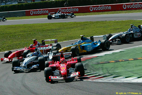 Первый поворот Гран При Италии 2003 года