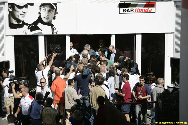 Представители BAR комментируют решение FIA об отстранении их на два Гран При
