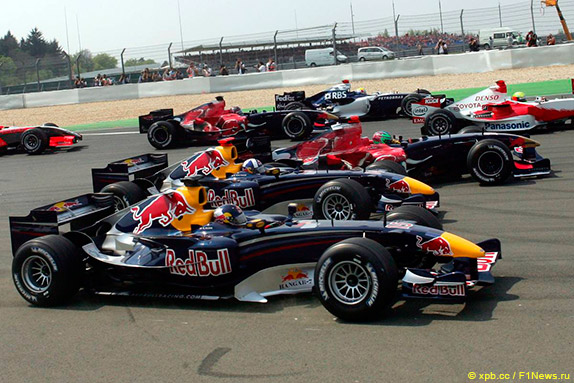Машины Red Bull Racing, Toro Rosso, Williams и Toyota на Гран При Европы 2006 года