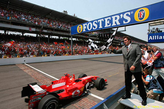 Михаэль Шумахер выигрывает Гран При США 2006 года
