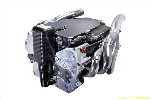 Мотор Toyota V8