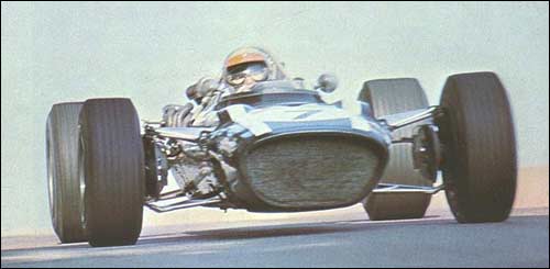 Cooper T86B Люсьена Бьянки мчится к "бронзе" Гран При Монако 1968 года