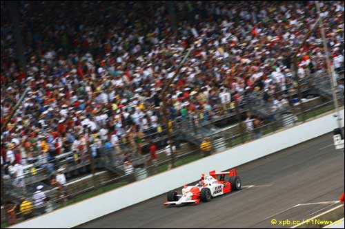 В 2009 году Элио Каштроневеш принес Penske Racing уже 15-ю победу в "500 милях Индианаполиса"