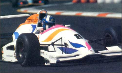 Дэвид Култхард успешно выступал за Pacific в Формуле 3000 в 1993 году