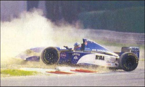 Неудача бизнес-пилота Pacific Джованни Лаваджи на Гран При Италии 1995 года