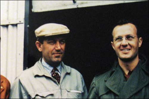 Аурелио Лампреди (слева) и менеджер Ferrari Ромоло Тавони