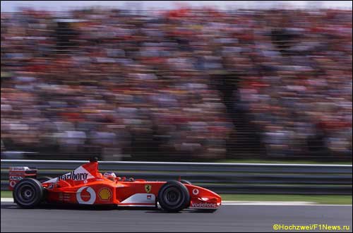 2002 год стал для Рубенса самым успешным в Ferrari - он выиграл четырежды (в том числе и в Венгрии - на фото) и стал вице-чемпионом мира