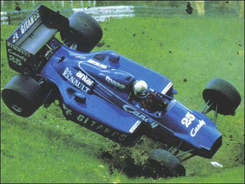 "Классическое" выступление де Чезариса на Гран При Австрии 1985 года 