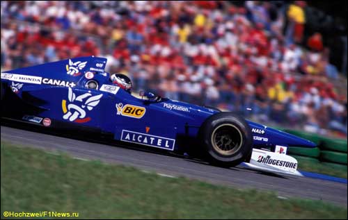Первые очки Синдзи заработал за шестое место на Гран При Канады 1997 года